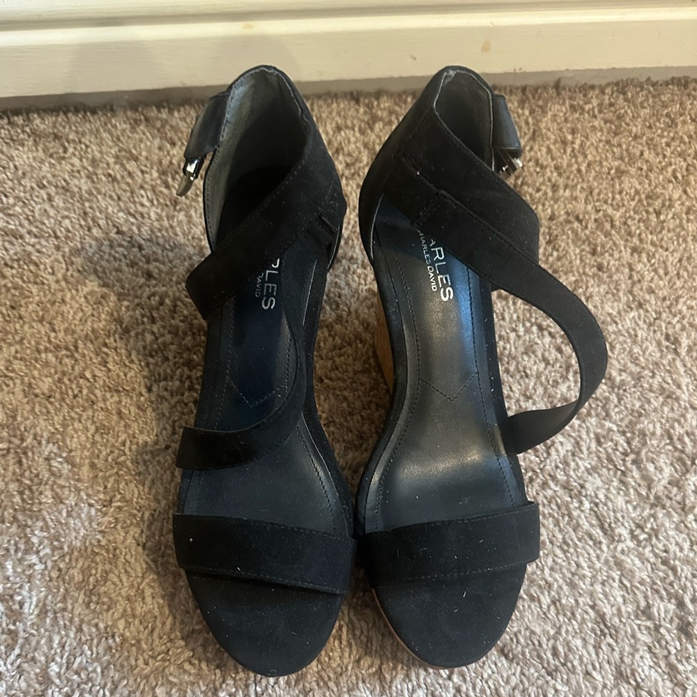 Women’s Charles David wedge shoes size 8.5
